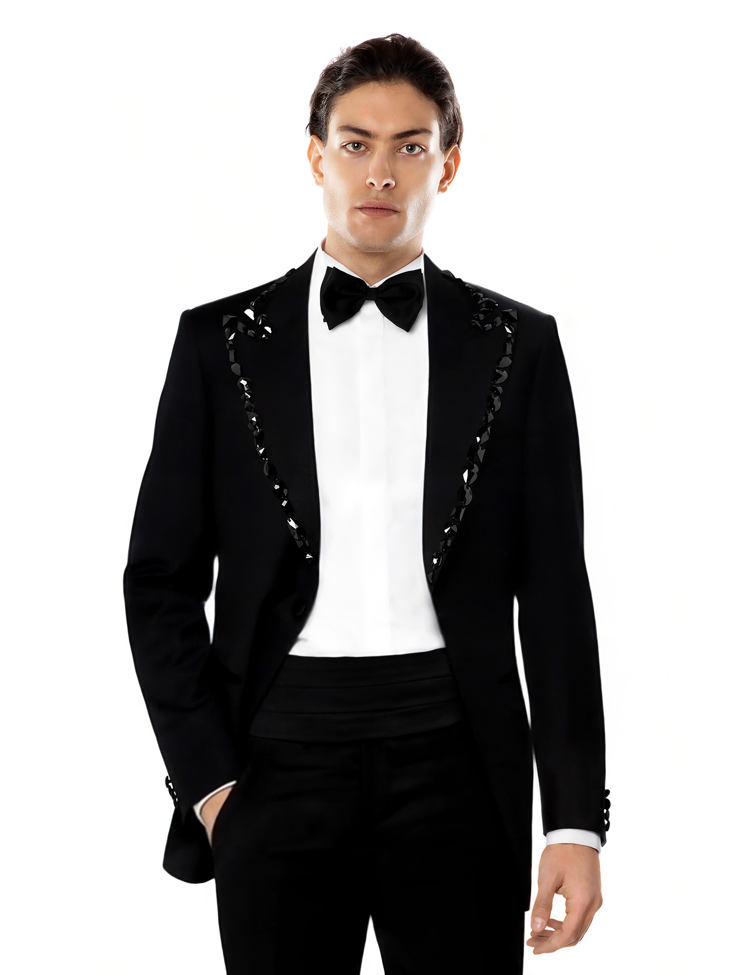 Costum bespoke personalizat cu cristale după specificații.