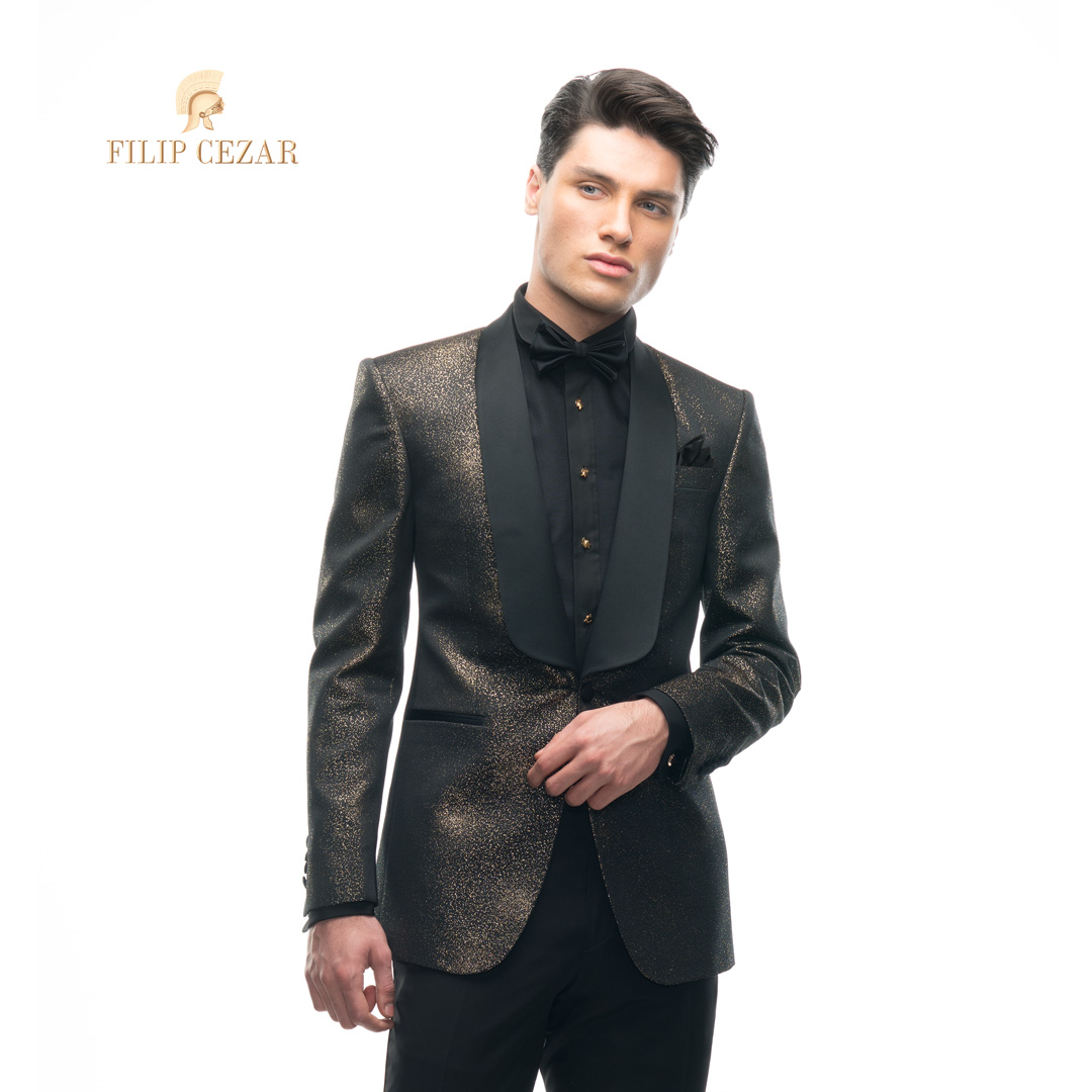 Costum de mire realizat la comanda Filip Cezar Golden Star