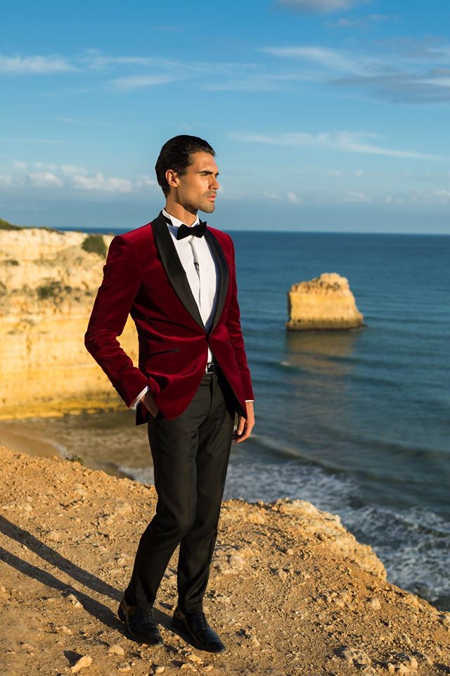 Costum la comanda Filip Cezar Red Velvet