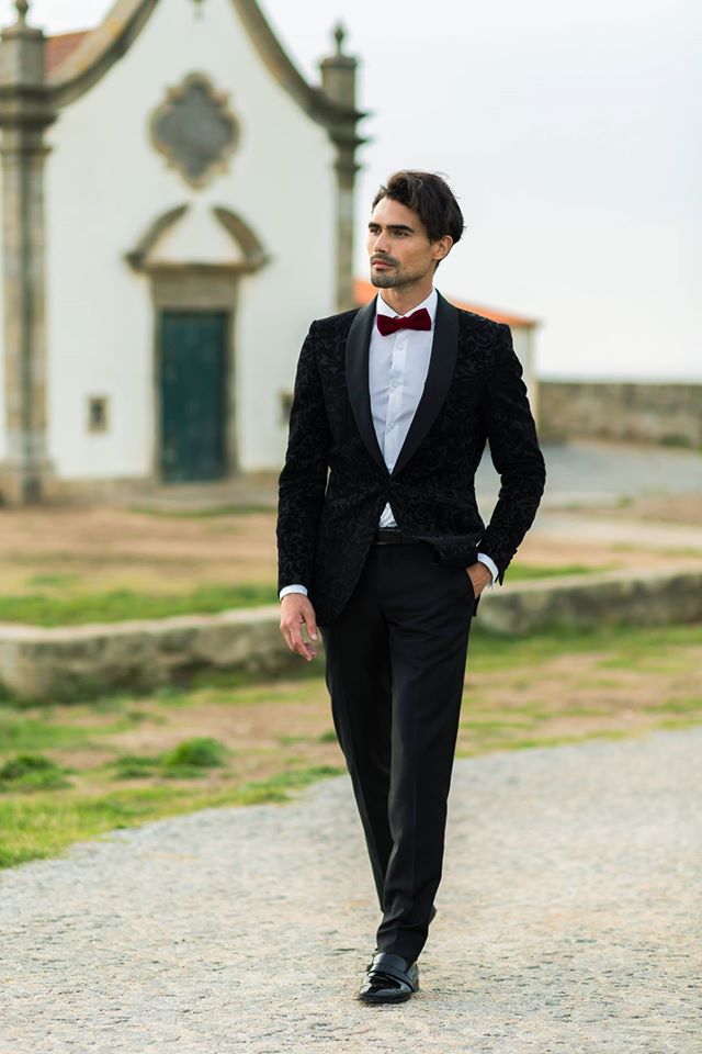 Costum la comanda Filip Cezar Black Paisley