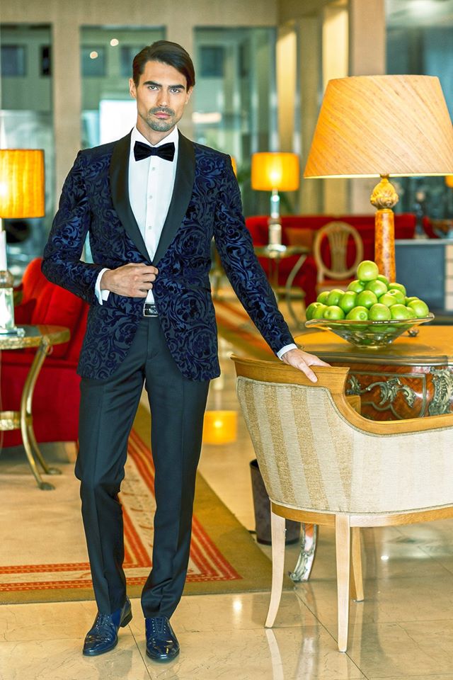 Costum la comanda Filip Cezar Blue Paisley